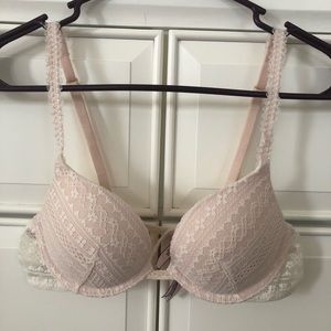 Victoria’s Secret Push-up Bra in Lace